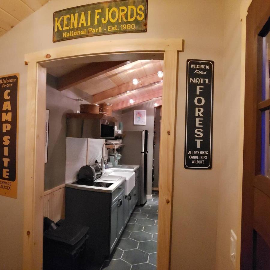 Entire Tiny Home Close To Cruise Ship Terminal Alaska Railroad And Downtown Seward Zewnętrze zdjęcie